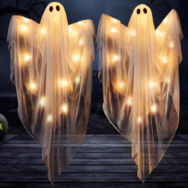 LIGHT-UP HANGING GHOSTS