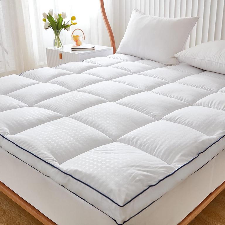 JUSTLET QUEEN MATTRESS TOPPER