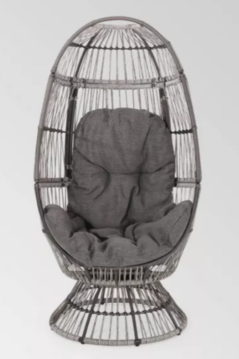 WICKER SWIVEL EGG CHAIR