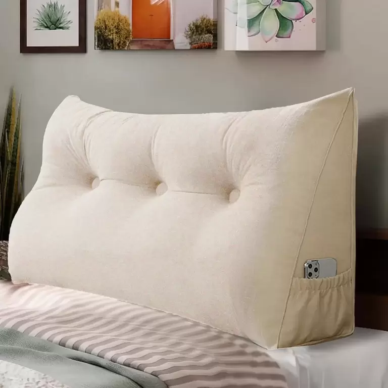 ALSO GO TRIANGULAR WEDGE PILLOW