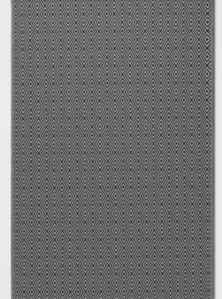 4X6 AREA RUG