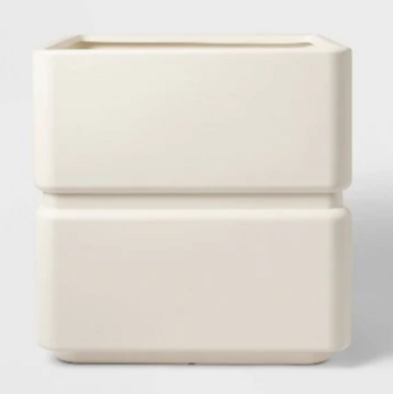 PLANTER POT