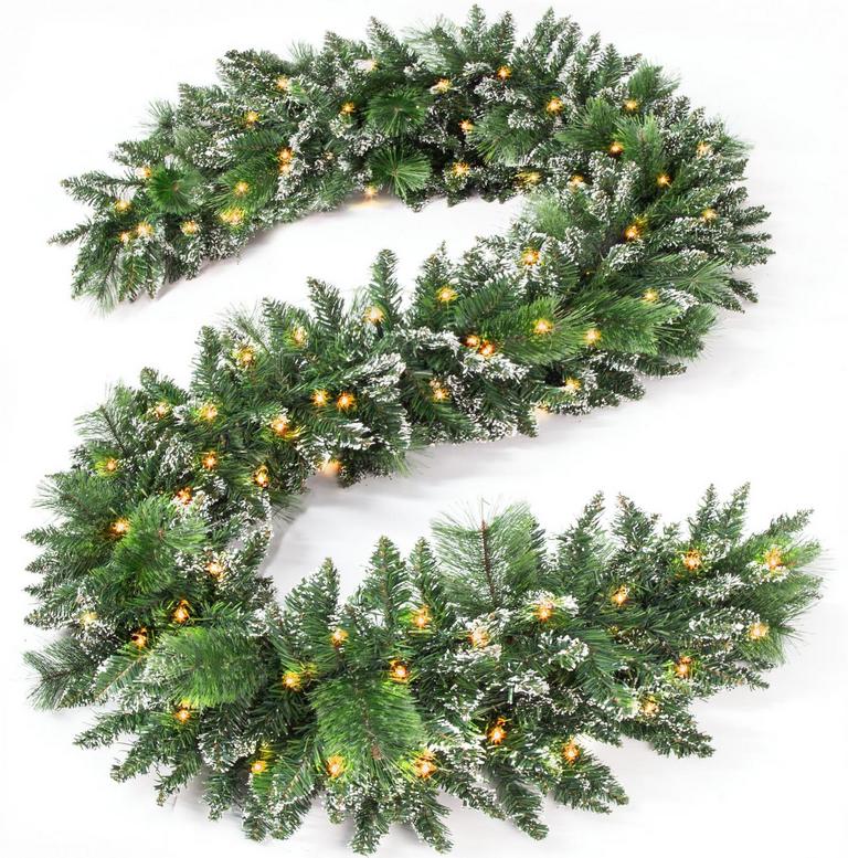 9FT GARLAND WITH LIGHTS