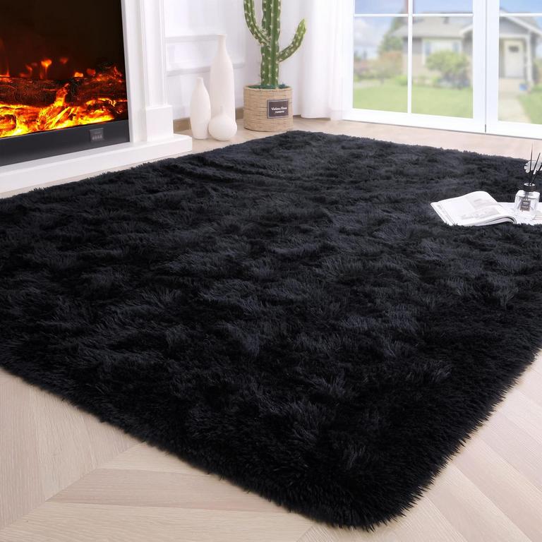 FLUFFY BEDROOM RUG