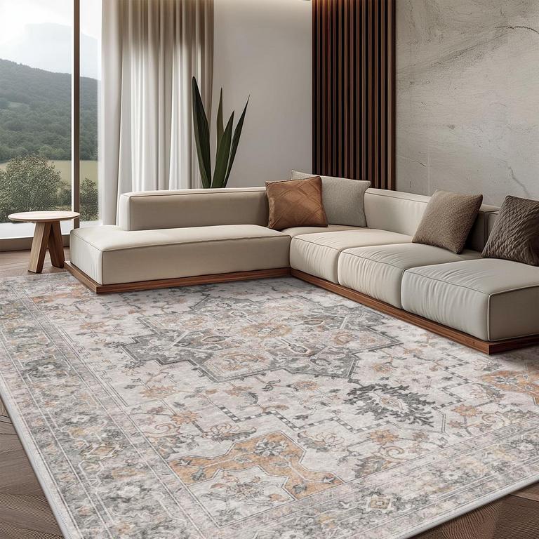 KUETH 5'X7' AREA RUG