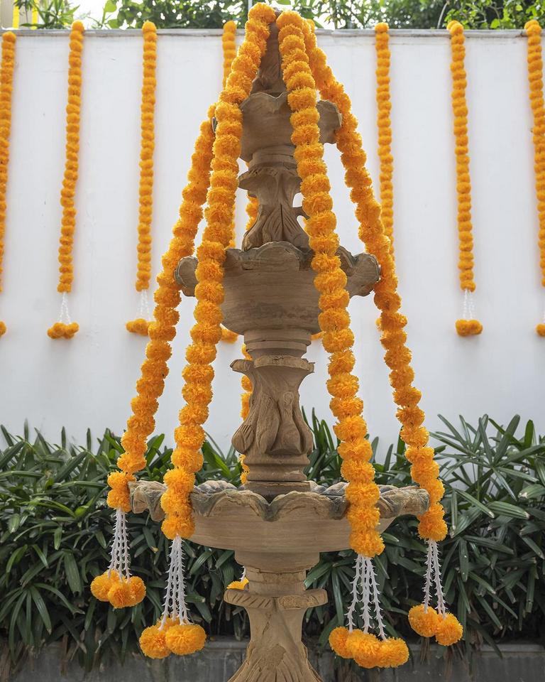 5FT MARIGOLD GARLAND