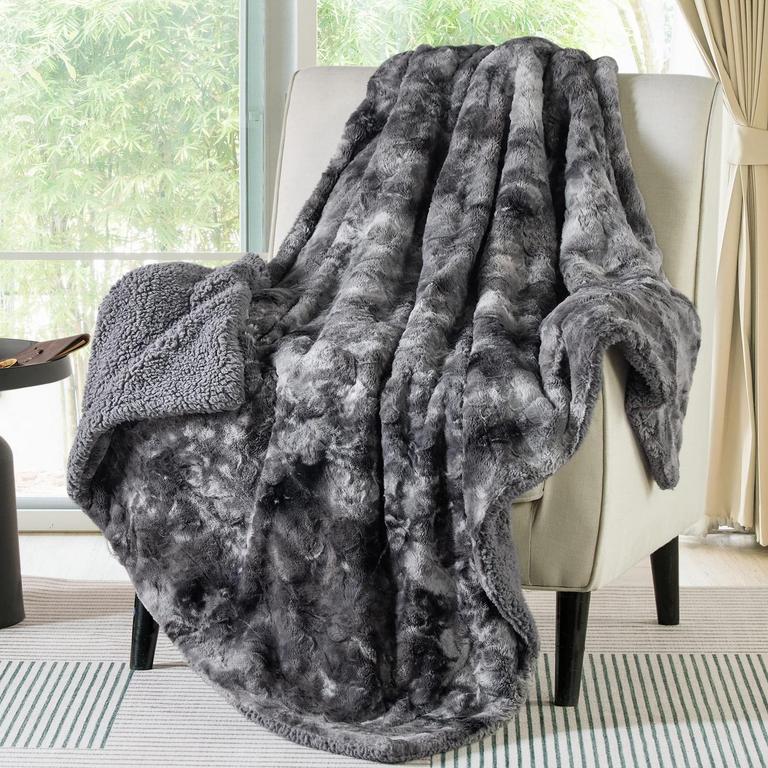 BEDSURE TWIN FUZZY BLANKET