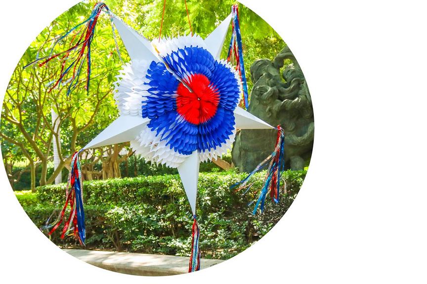 AMERICAN STAR PINATA