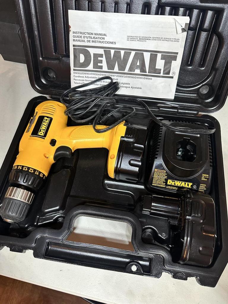 Dewalt dw991 online battery