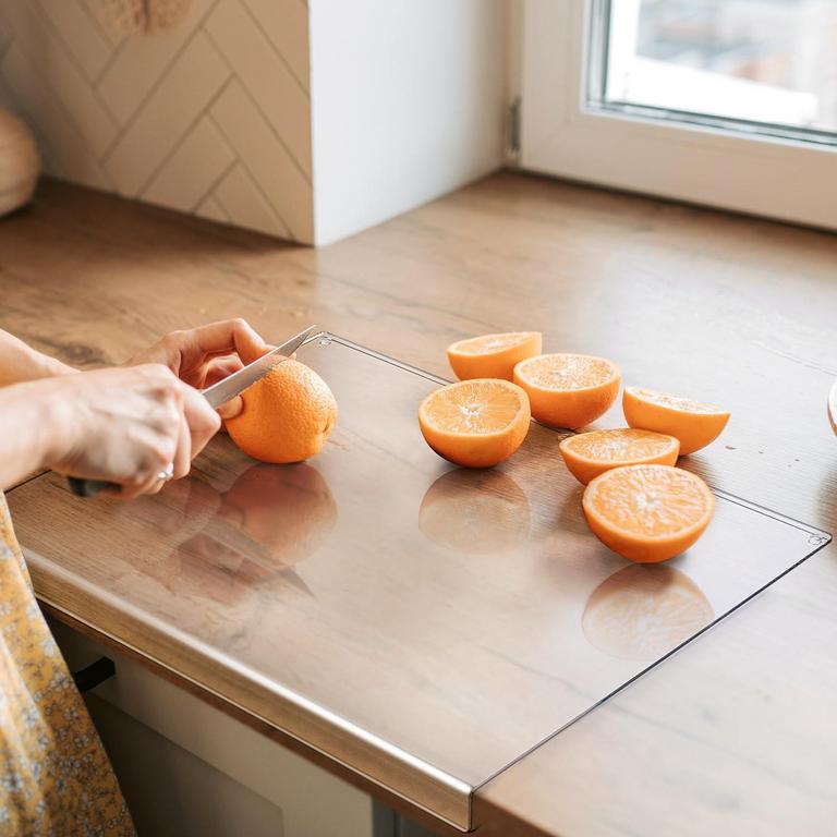 GRACENAL ACRYLIC CUTTING BOARD