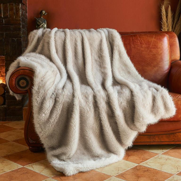 KRIFEY FAUX FUR BLANKET