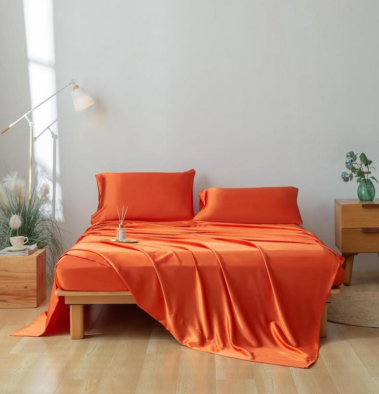 REVDOMFLY FULL SATIN SHEETS 4PC