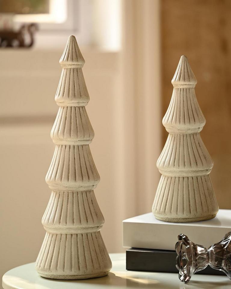 2 WOODEN XMAS TREE FIGURINES
