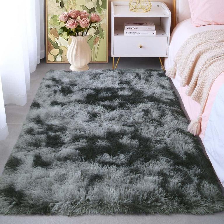 KICHOWUA TIE-DYED RUG