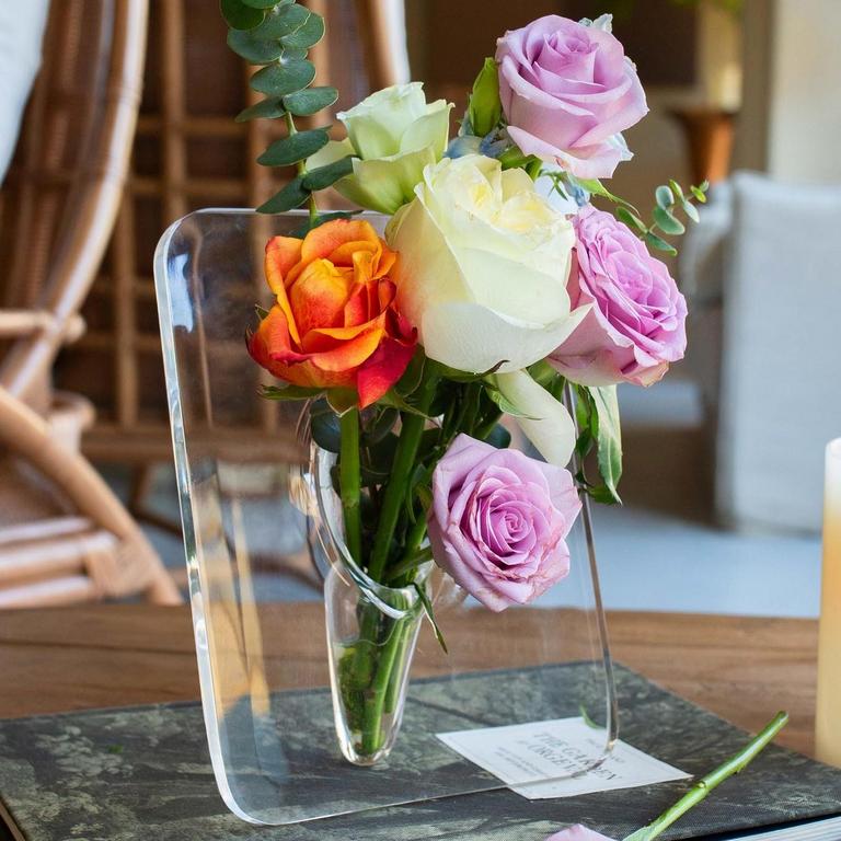 ACRYLIC PHOTO FRAME VASE