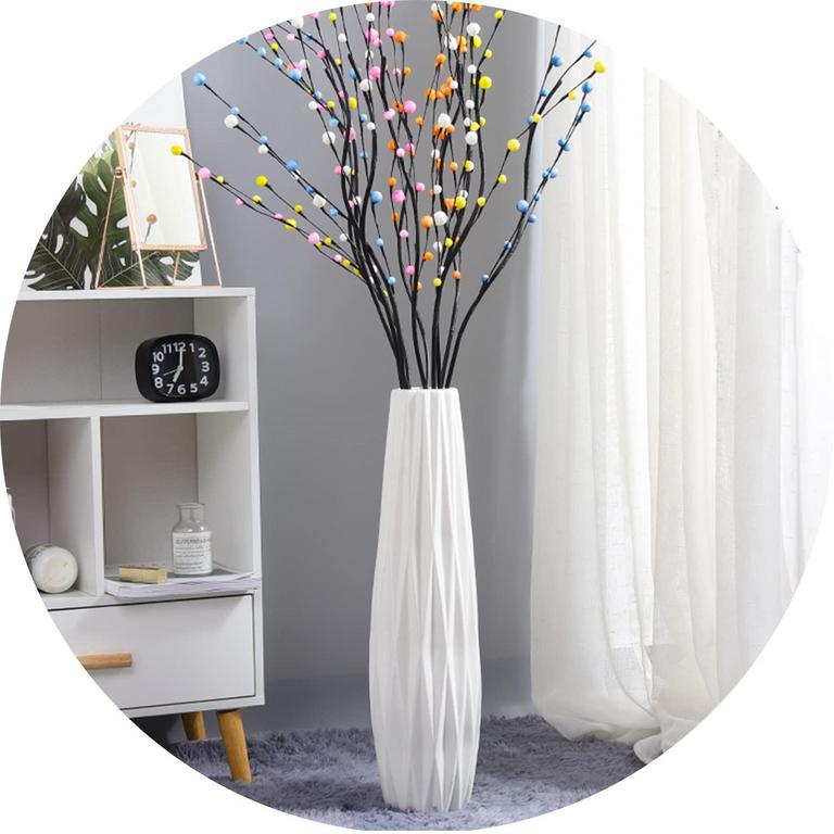 WHITE CERAMIC VASE 17.7IN