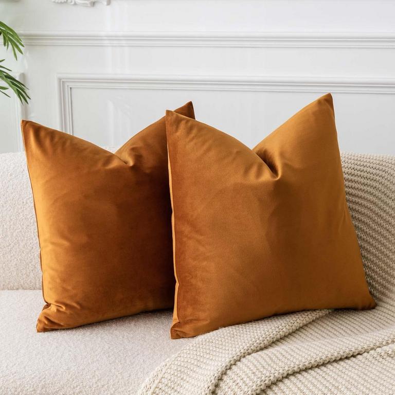 JUSPURBET VELVET PILLOW COVERS 2PK 16"X16"