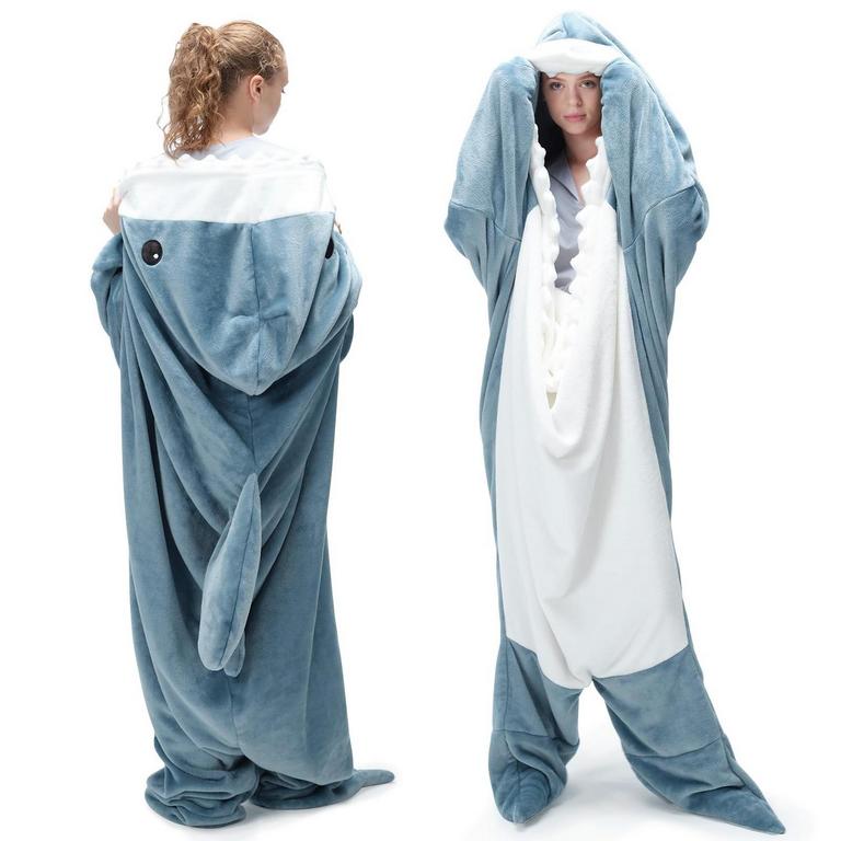 ADULT SHARK BLANKET
