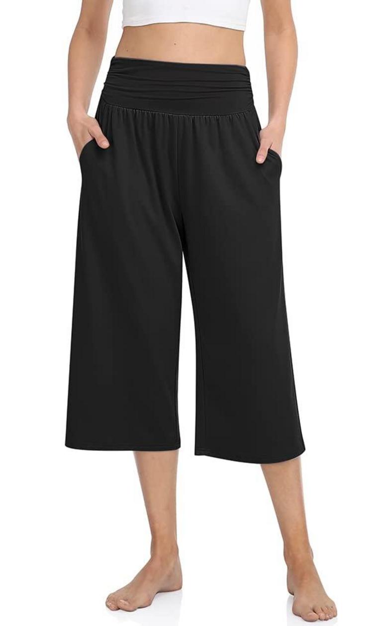 TARSE BLACK CAPRI PANTS M