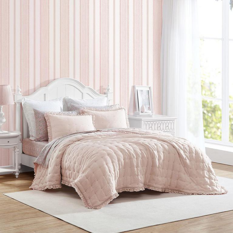 LAURA ASHLEY QUEEN QUILT