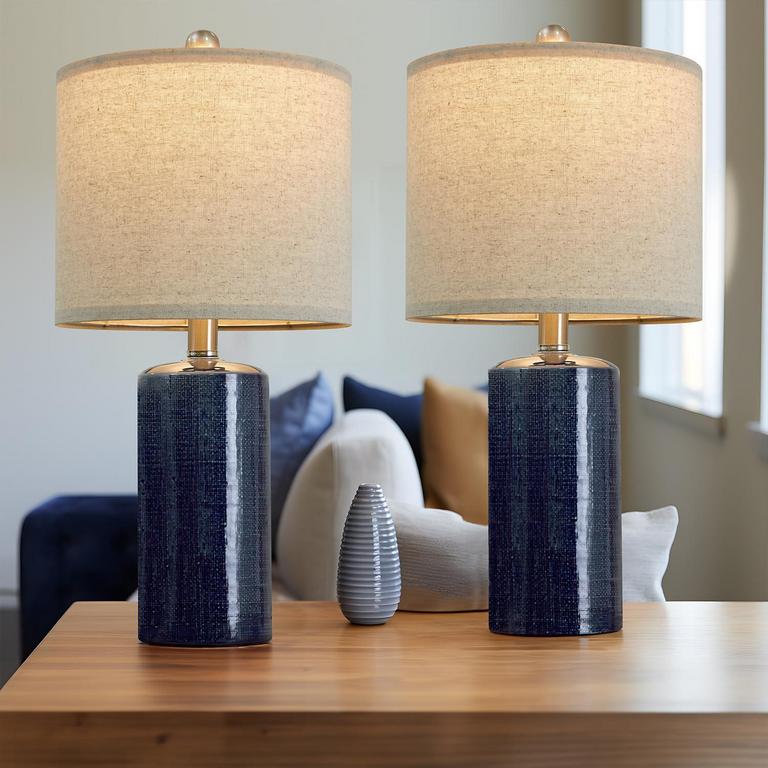 2 CERAMIC TABLE LAMPS