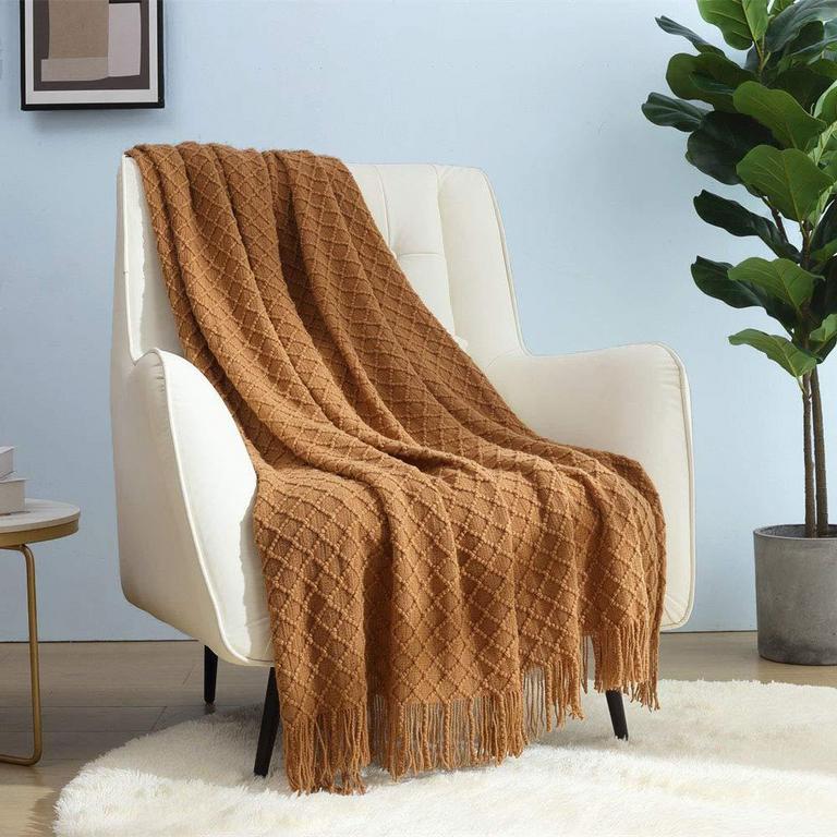 CREVENT FARMHOUSE THROW
