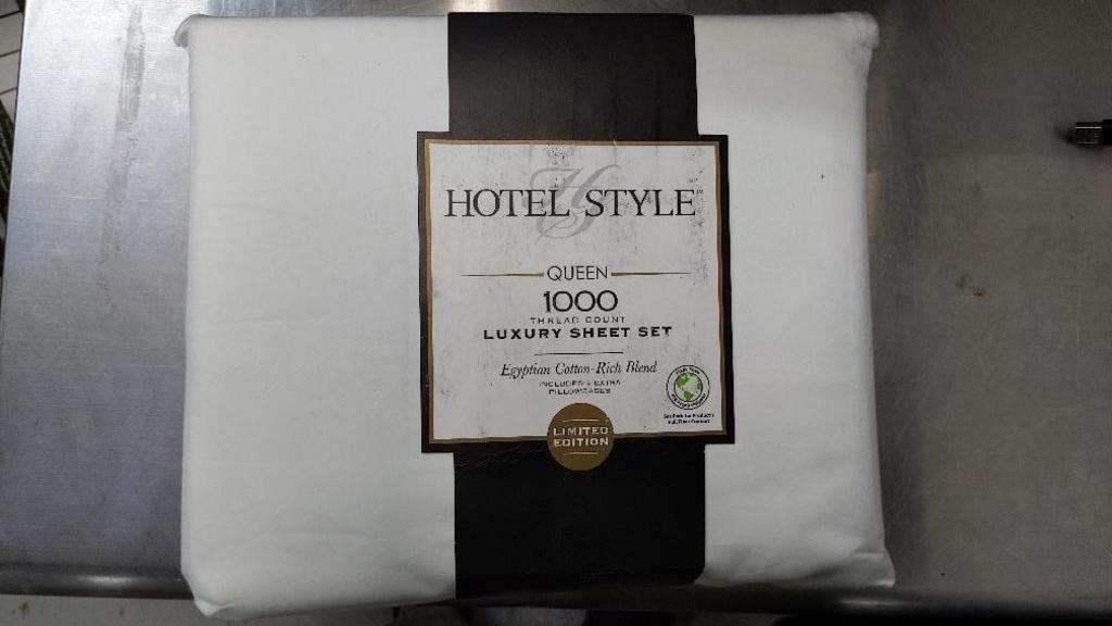 HOTEL STYLE QUEEN SET, WHITE