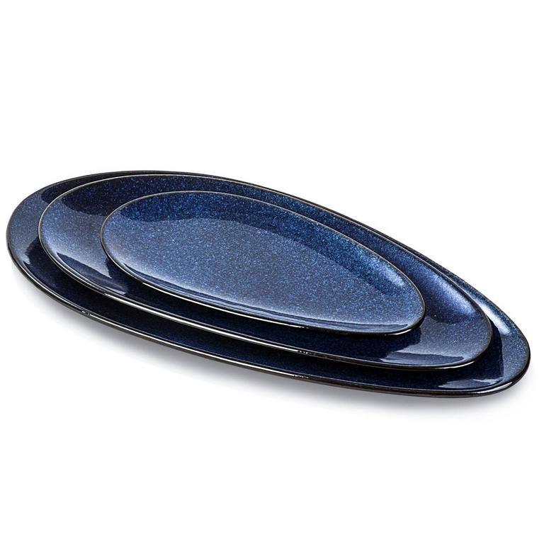 VICRAYS BLUE PLATTERS