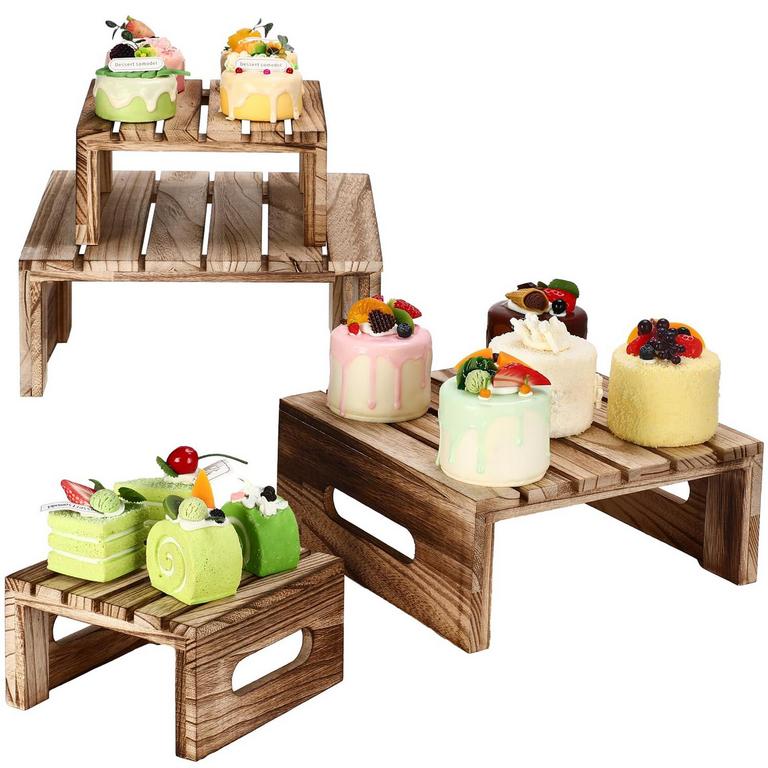 4 NITIAL WOOD CUPCAKE STANDS
