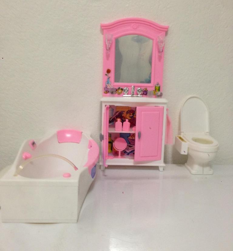 FANCY LIFE DOLLHOUSE FURNITURE