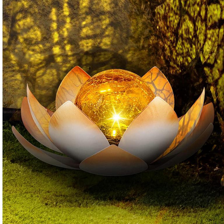 SOLAR POWERED PATH LIGHT