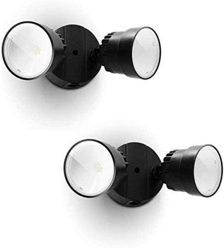 LUTEC DUAL-HEAD LIGHTS
