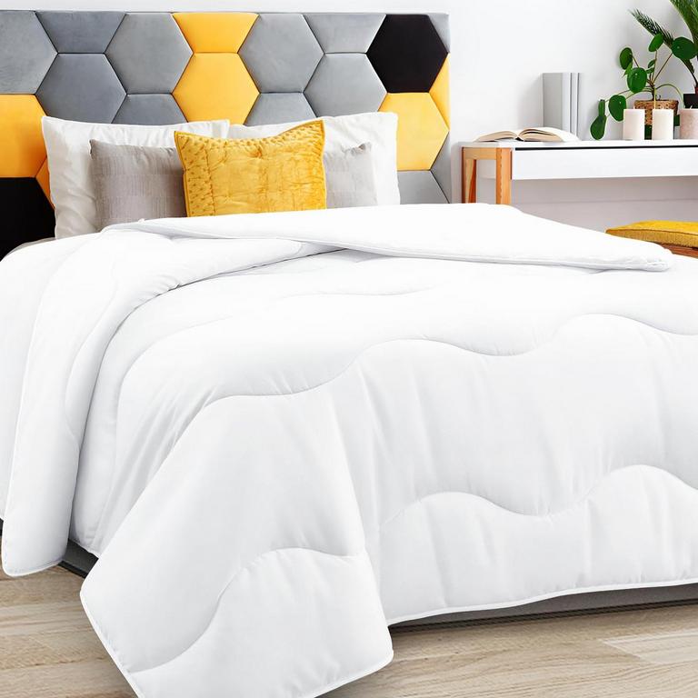 MEELUS CALI KING COMFORTER