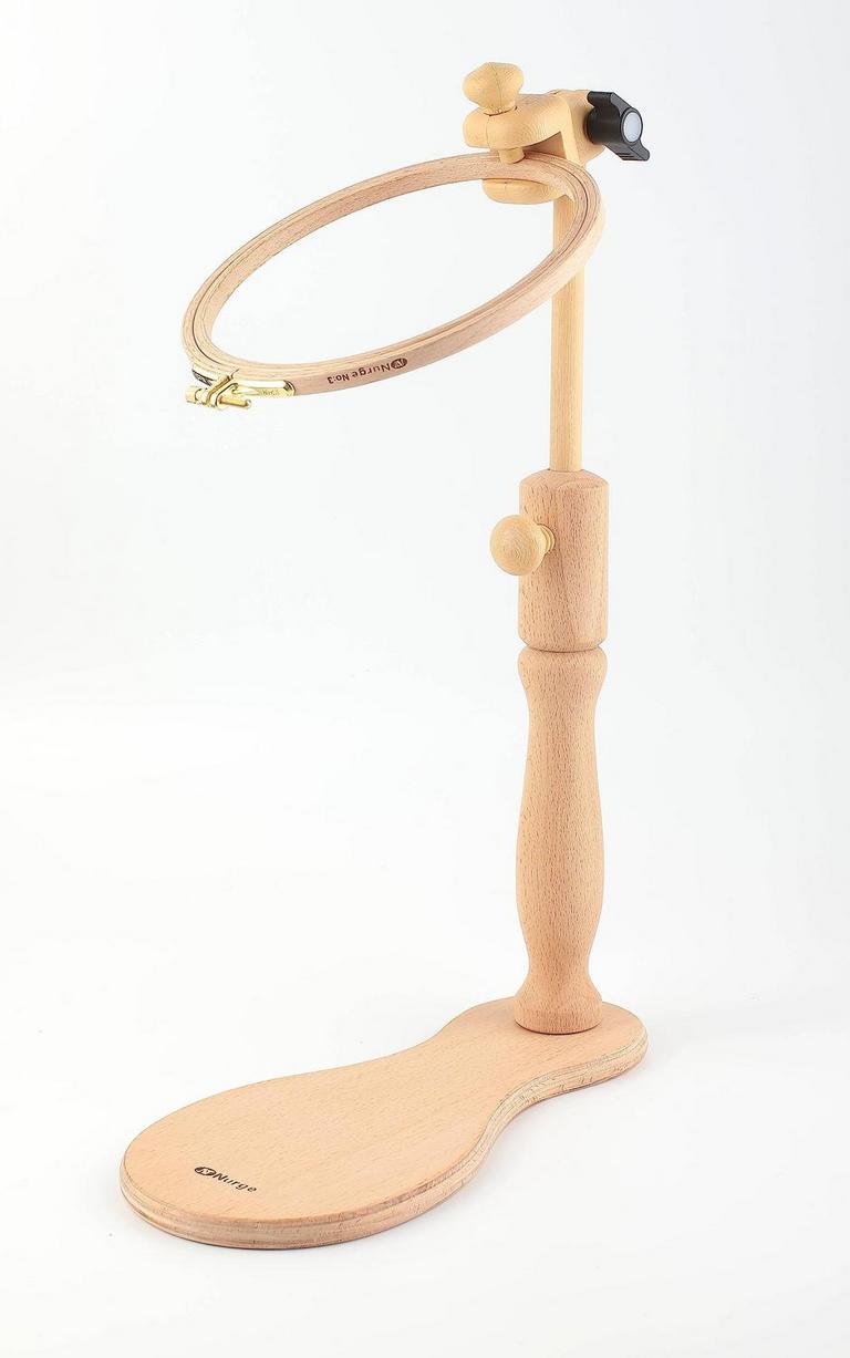 NURGE ADJUSTABLE EMBROIDERY HOOP