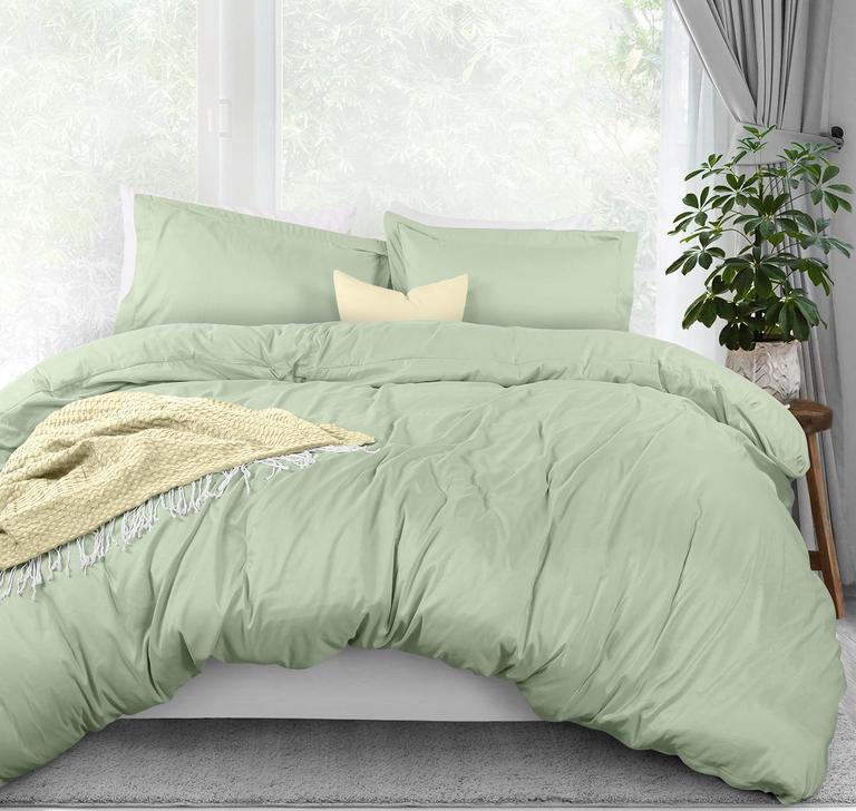 UTOPIA BEDDING QUEEN DUVET