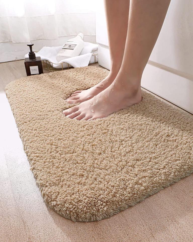 DEXI 43"X24" BATHROOM RUG