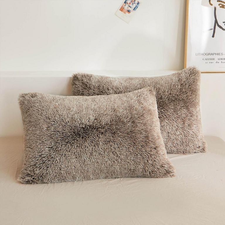 KING FAUX FUR PILLOW CASES