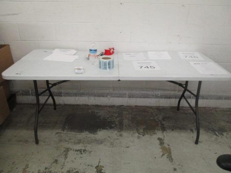 6' Folding Table