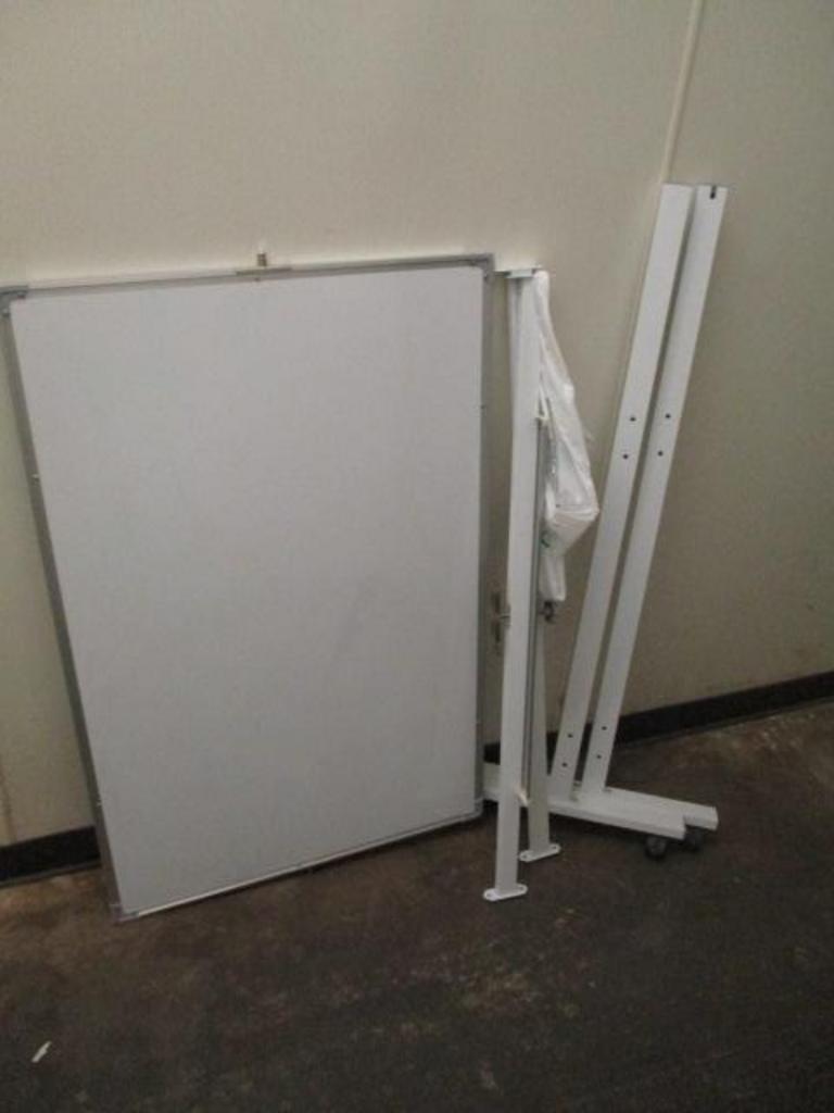 Rolling White Board