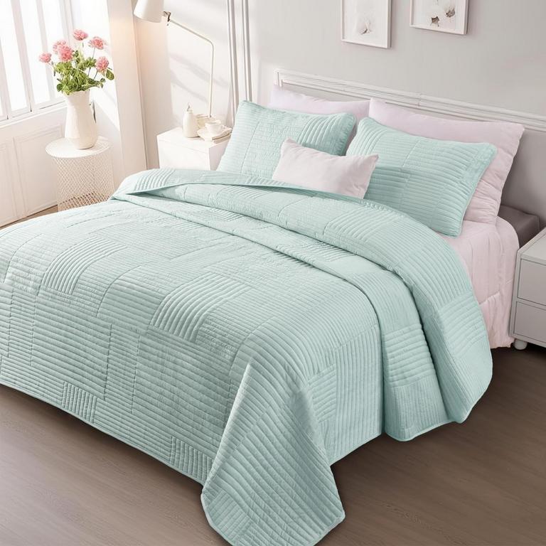 WHALE FLOTILLA QUEEN QUILT SET