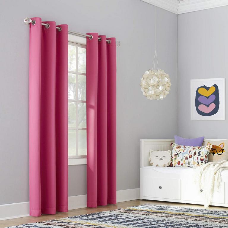 SUN ZERO BLACKOUT CURTAIN