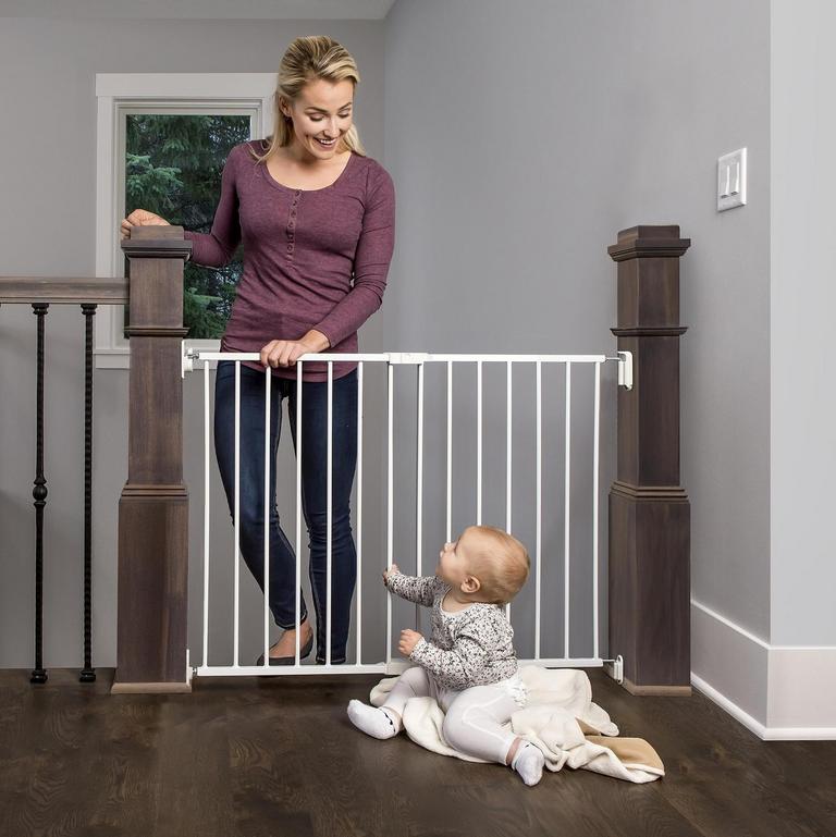 REGALO EXTRA WIDE GATE 24-40.5IN