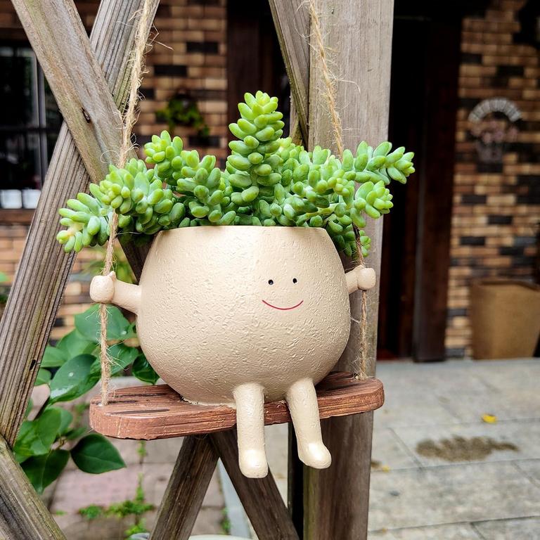 SWING FACE PLANTER POT RESIN