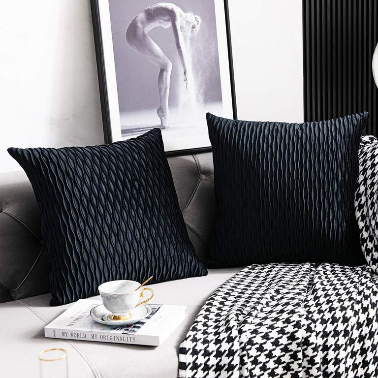 DEZENE VELVET PILLOW COVERS