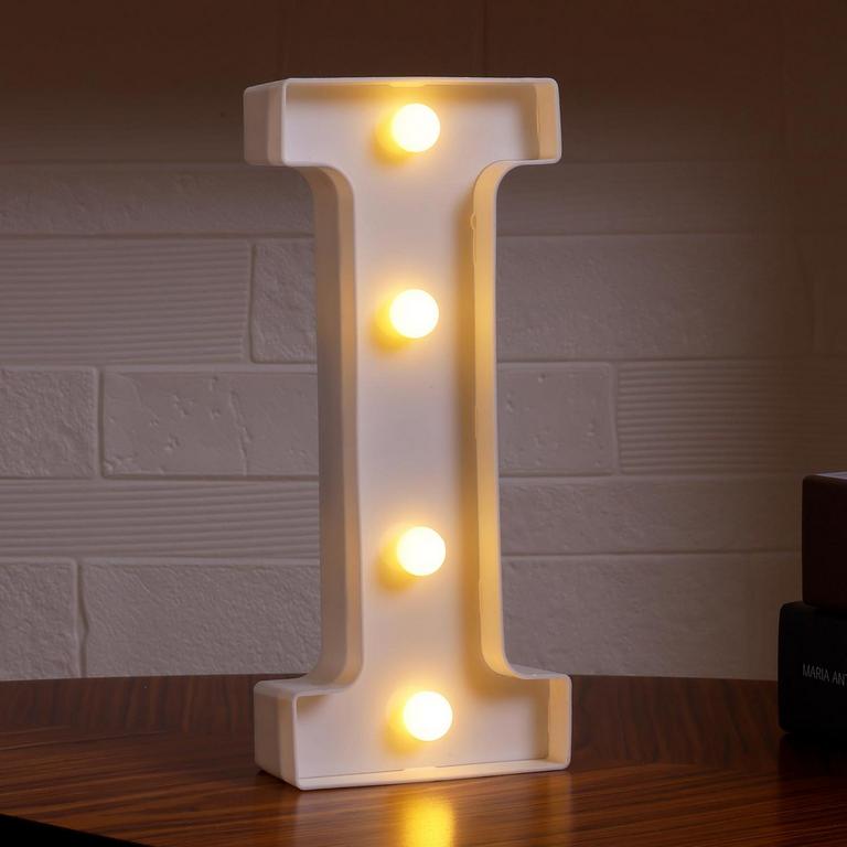 LED LIGHT UP LETTER "I"