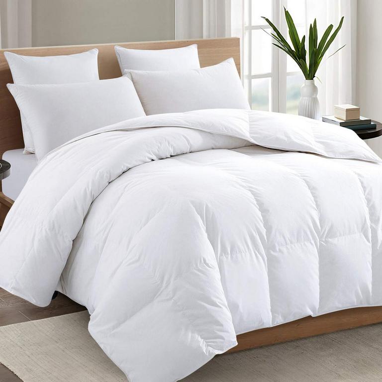 QUEEN COMFORTER