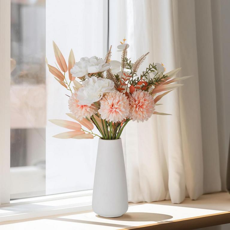 ARTIFICIAL FLOWERS IN VASE