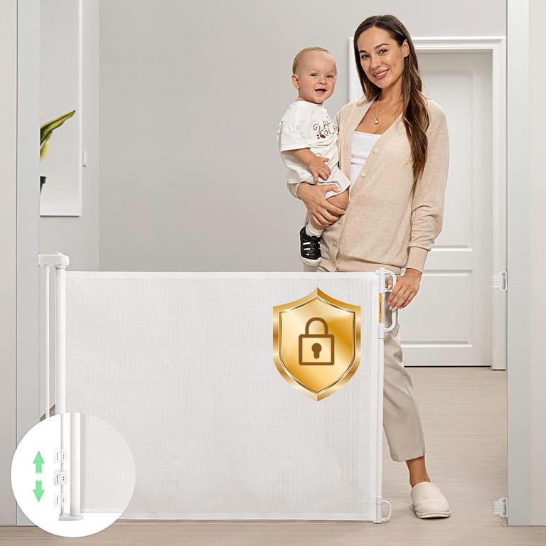 MOMCOZY 55IN RETRACTABLE GATE