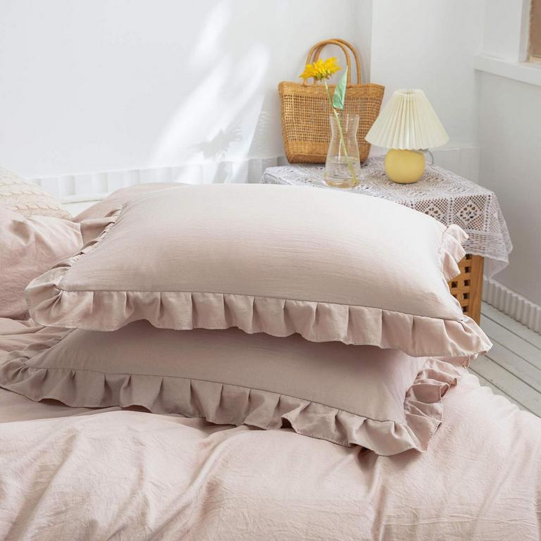 QUEEN RUFFLE PILLOWCASES