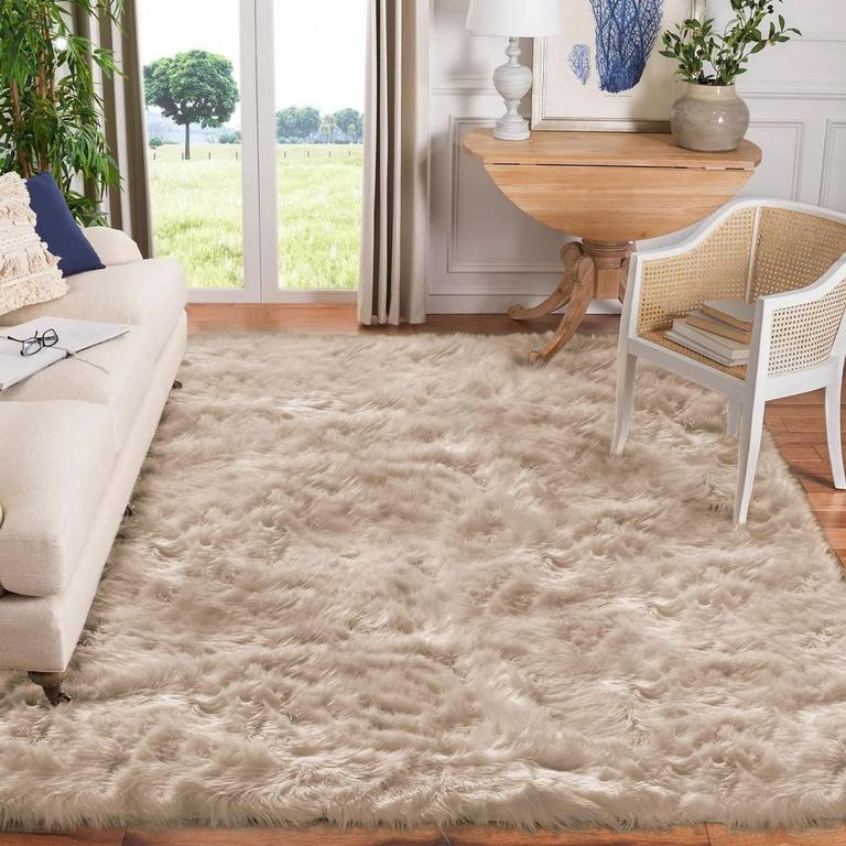 GOOLELA 8X10 FT AREA RUG